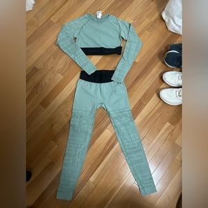 Brand new gym shark set